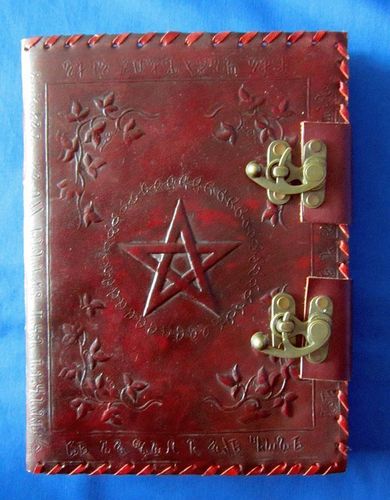 BOOK OF SHADOWS DELUXE - LEATHER BINDING, METAL FITTINGS